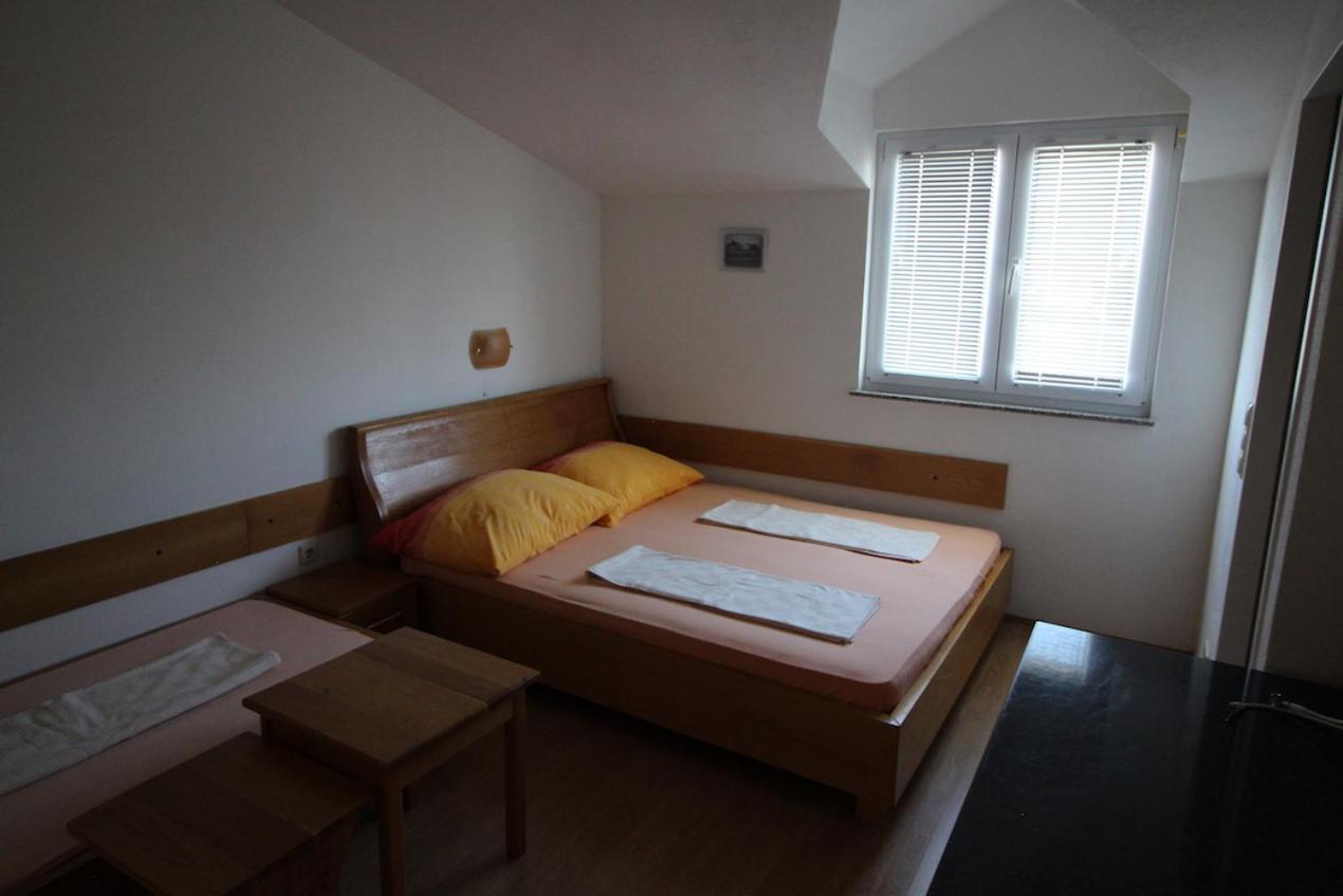 Apartments Helena Zadar Врси Экстерьер фото